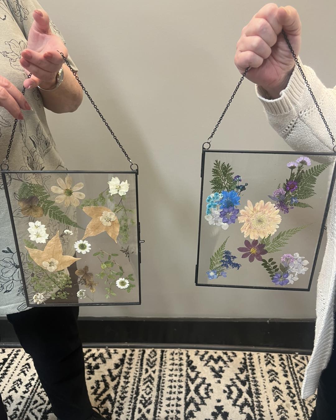 05/24/25 Pressed Wildflower Frames Workshop 6pm