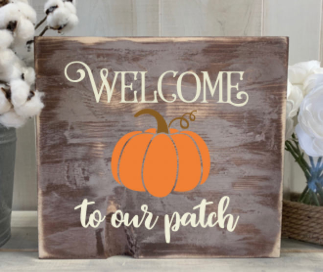 08/15/25 Wood & Wine Ladies Night Workshop $30 6pm