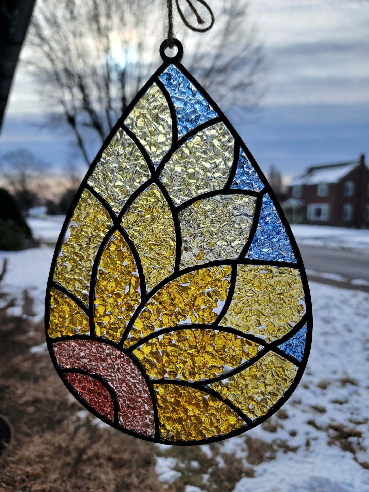03/26/26 *NEW WORKSHOP* Crushed Glass Suncatchers Workshop 6pm