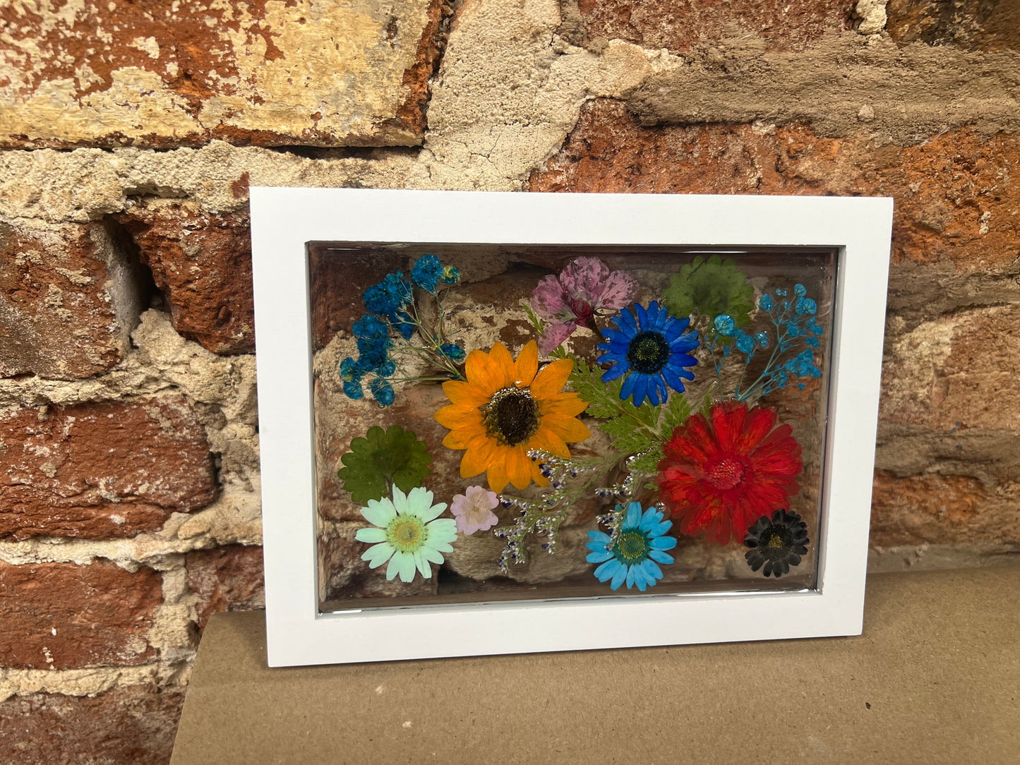 08/27/30 Resin Wildflower Frames Workshop 6pm
